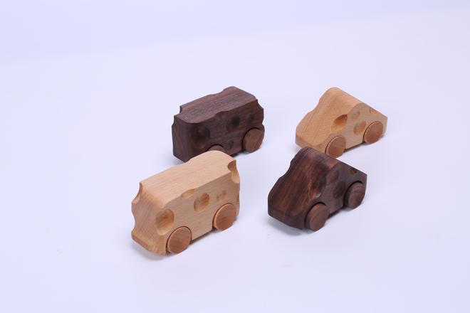 ：木头与风驰电掣的诗意对峙j9九游会登录